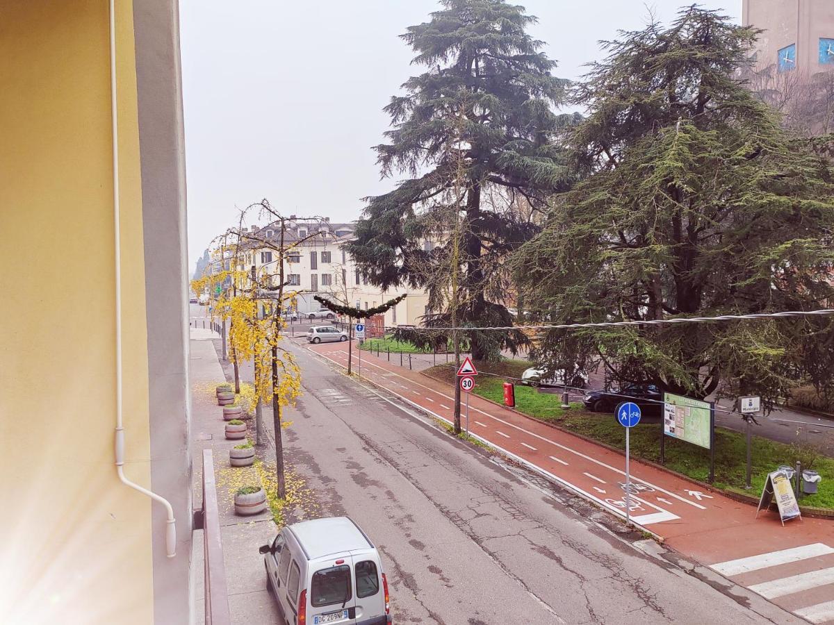 Ieo -Humanitas - Sunny House - Comodissimo Locate di Triulzi Kültér fotó